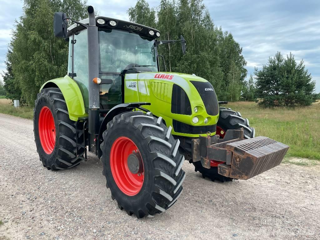 CLAAS Arion 640 Tratores Agrícolas usados