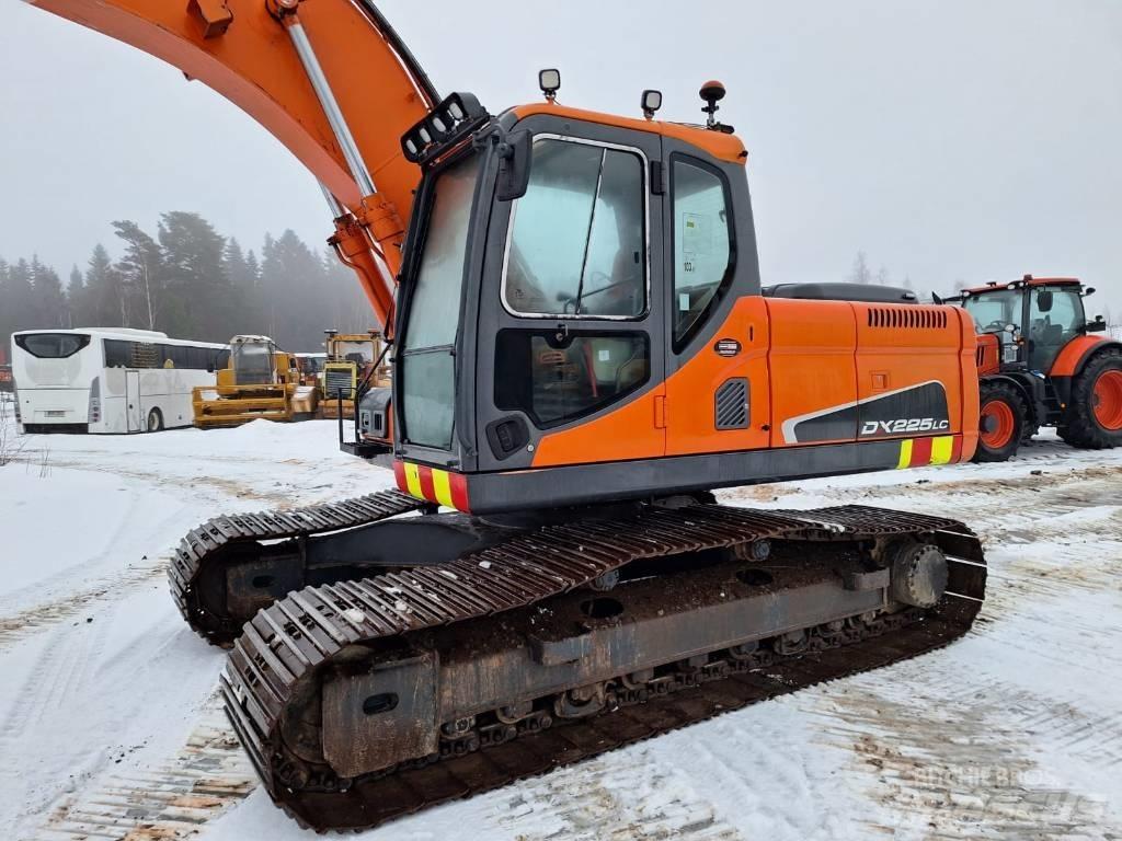 Doosan DX 225 LC Escavadoras de rastos