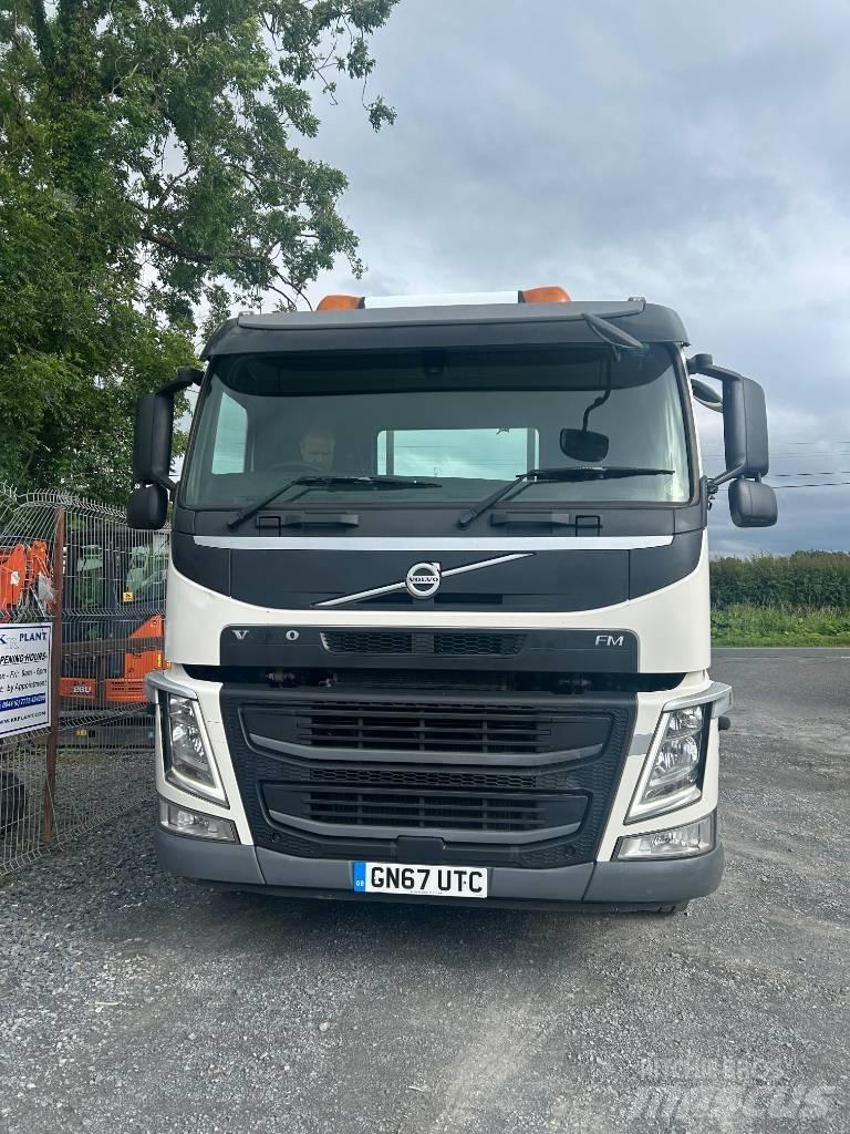 Volvo FM 11 330 Camiões de chassis e cabine