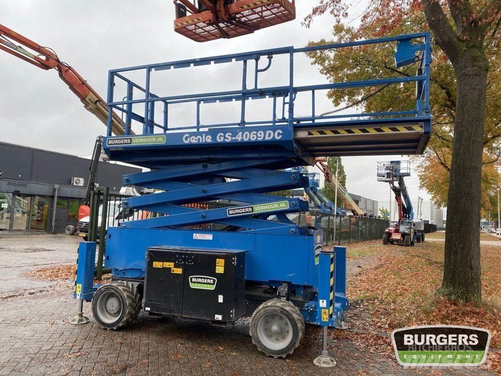 Genie GS4069 DC Elevadores de tesoura