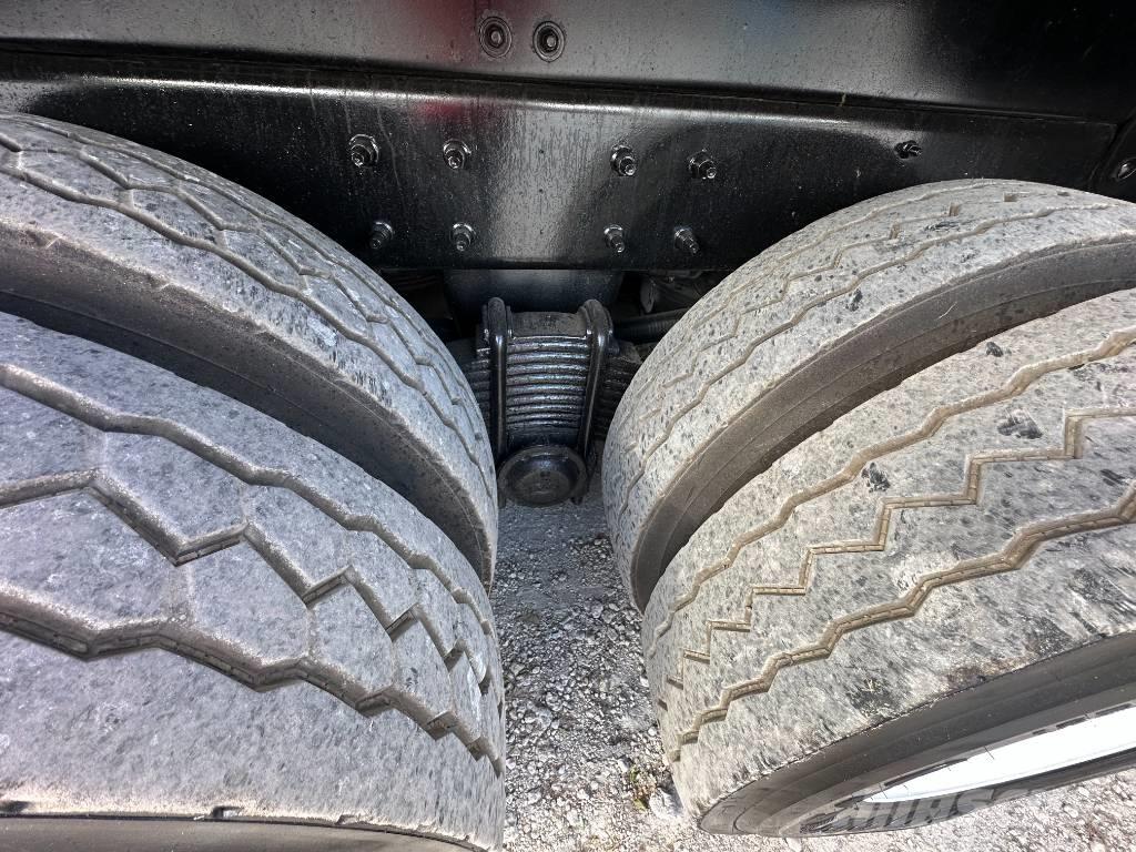 Mack GU713 Camiões Aspiradores Combi