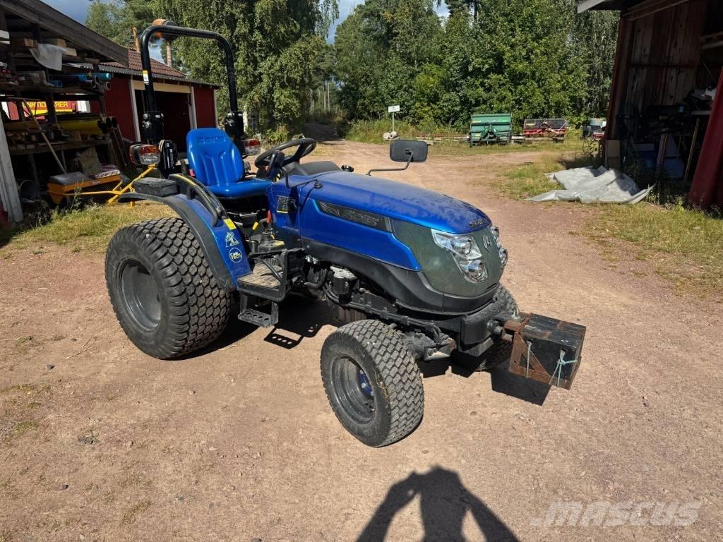 Solis S26 4WD Tractores compactos