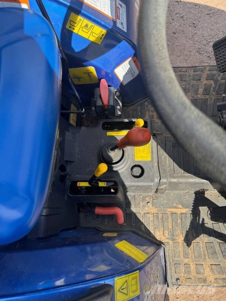 Solis S26 4WD Tractores compactos