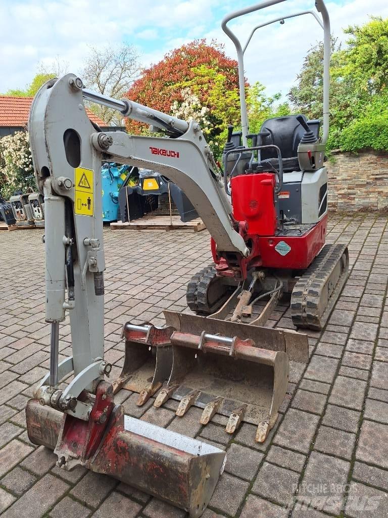 Takeuchi TB 210 R Mini Escavadoras <7t