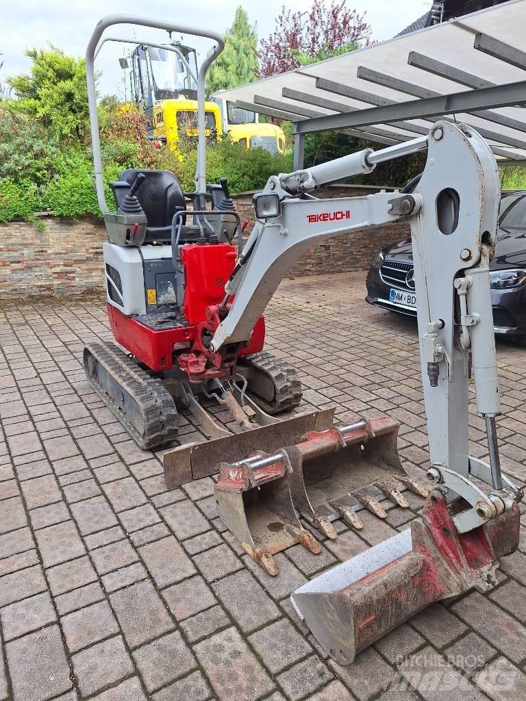 Takeuchi TB 210 R Mini Escavadoras <7t