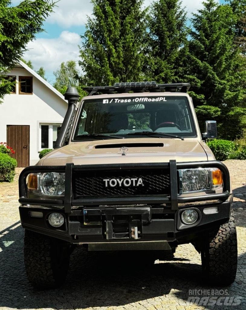Toyota Landcruiser Veículos cross country