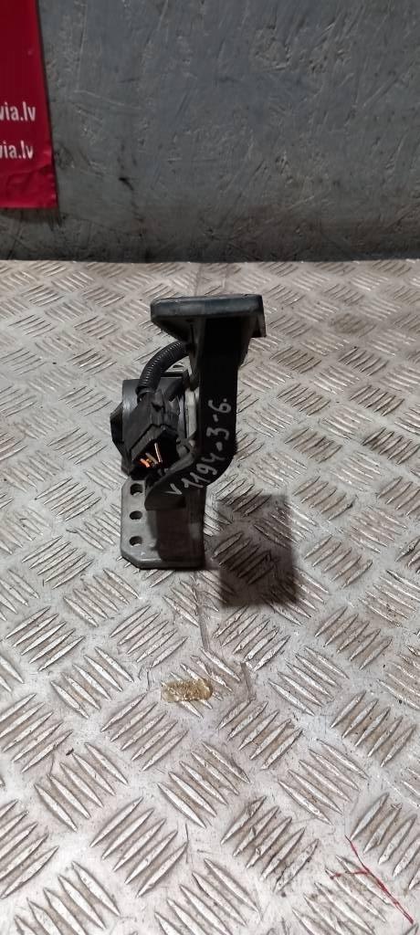Volvo FH 13  3980492 Cabines e interior