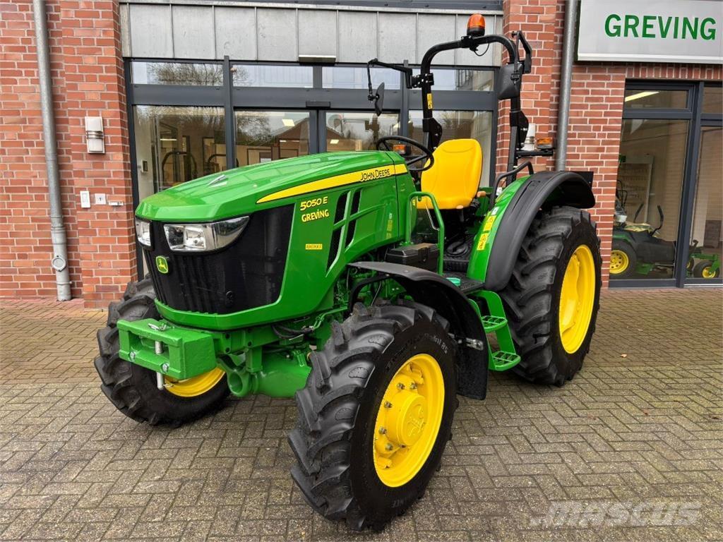 John Deere 5050E Tratores Agrícolas usados