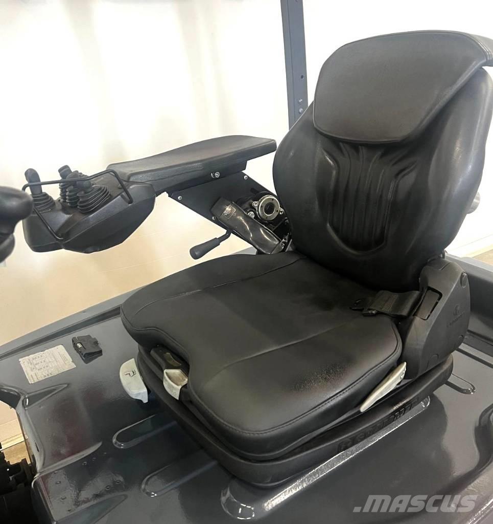 Toyota 10941 8FBE18T Empilhadores eléctricos