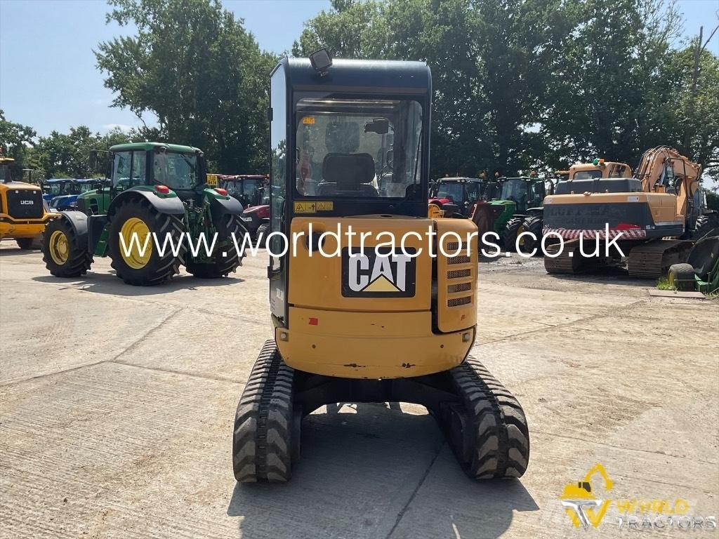 CAT 302.7 D Mini Escavadoras <7t