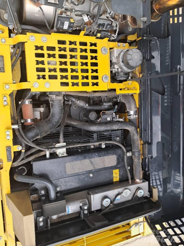 Komatsu PC210LCI-11 Escavadoras de rastos
