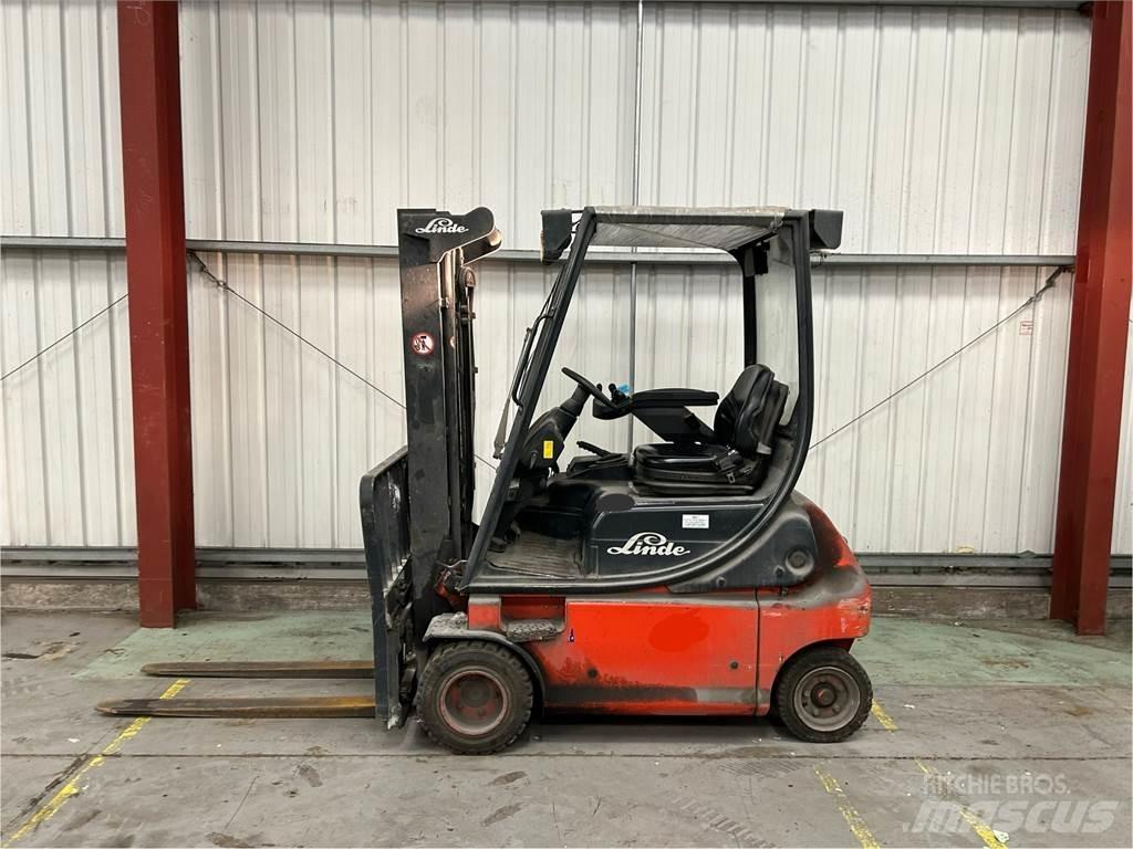 Linde E18P-02 Empilhadores eléctricos