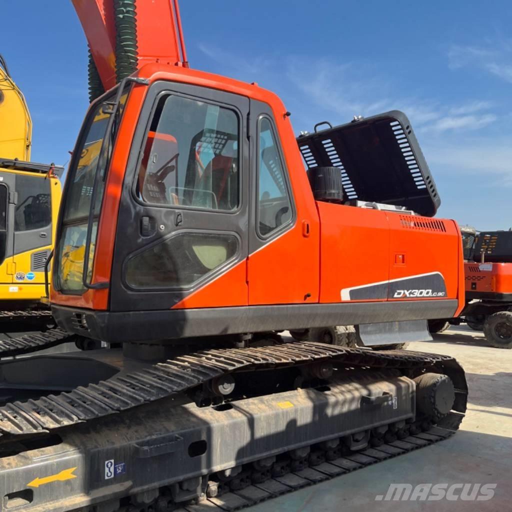 Doosan DX 300 Escavadoras de rastos