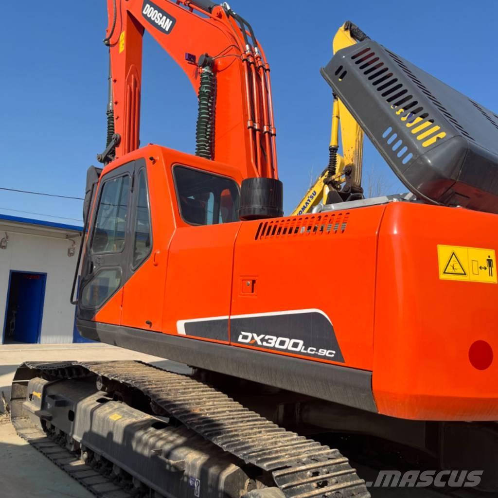 Doosan DX 300 Escavadoras de rastos