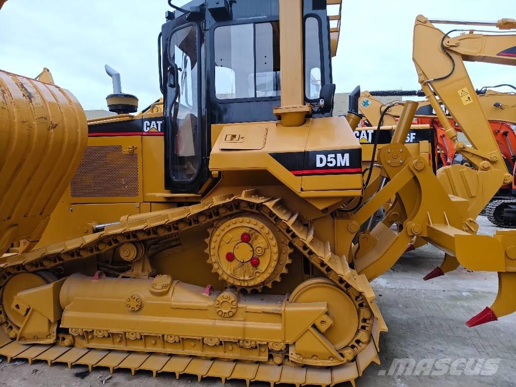 CAT D 5 M Dozers - Tratores rastos