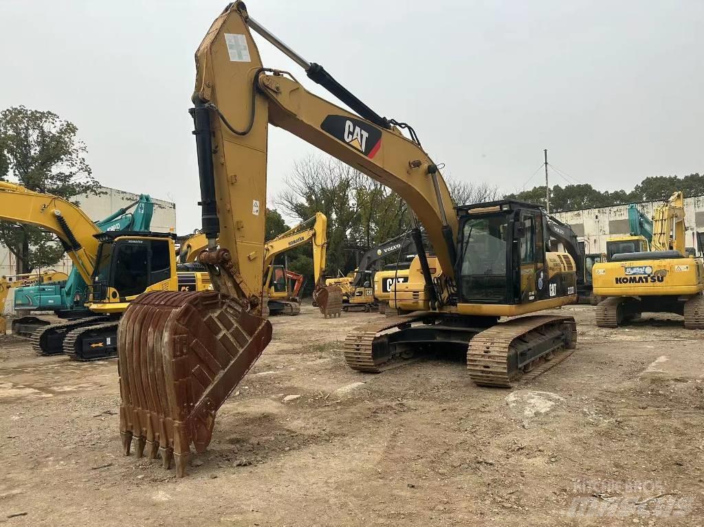 CAT 323D Escavadoras de rastos