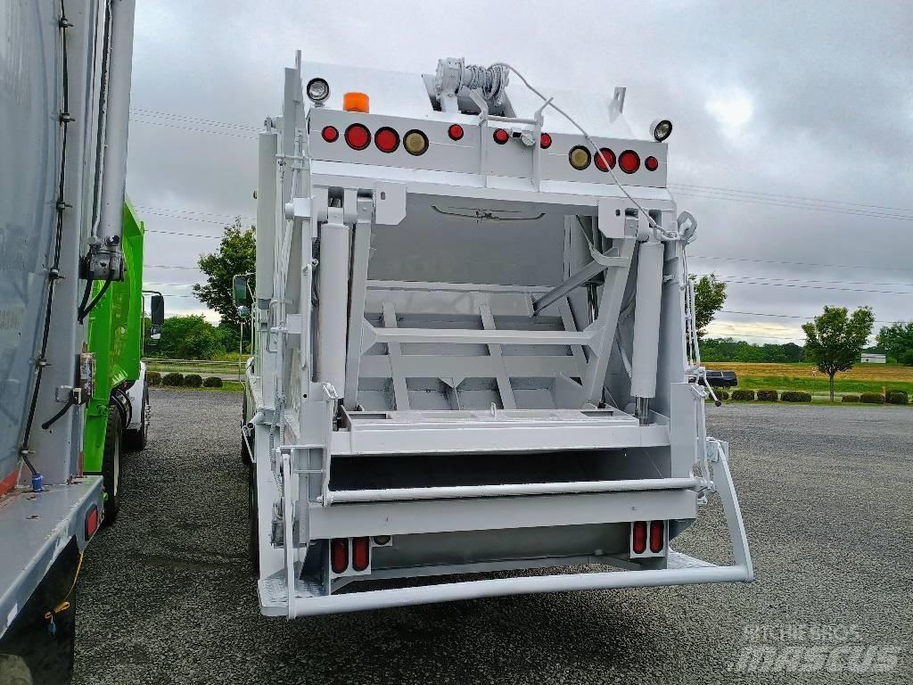 Sterling L7500 Camiões de lixo