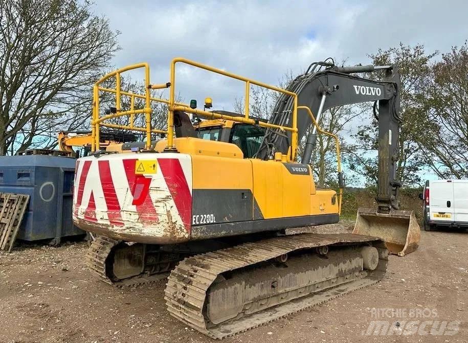Volvo EC 220 DL Escavadoras de rastos