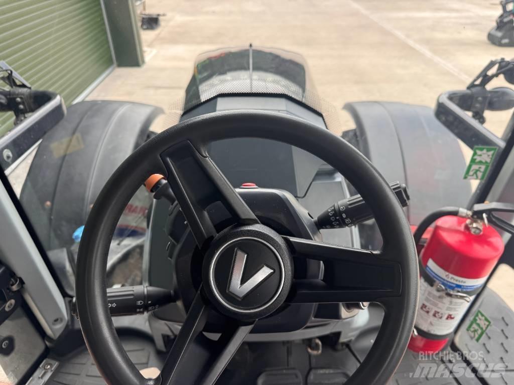 Valtra T 235 Direct Tratores Agrícolas usados