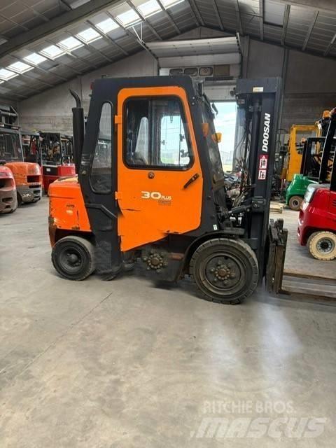 Doosan FD30 Empilhadores Diesel
