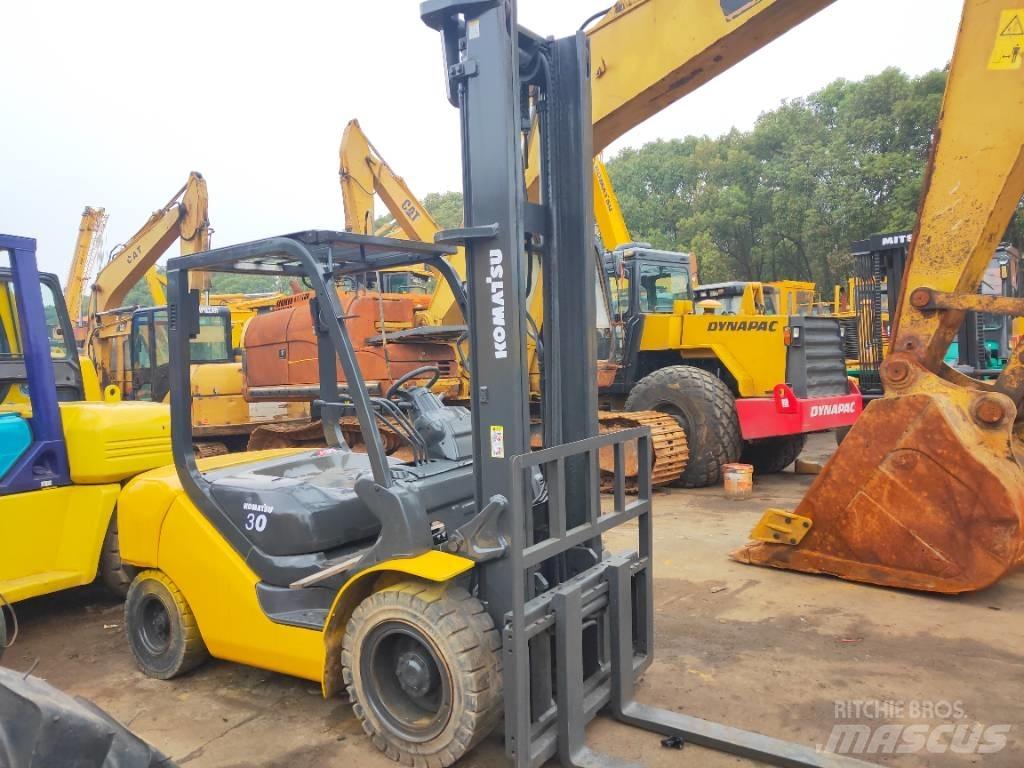 Komatsu FD 30 T-17 Empilhadores Diesel