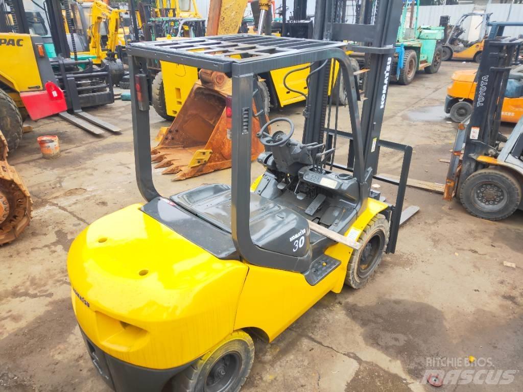 Komatsu FD 30 T-17 Empilhadores Diesel