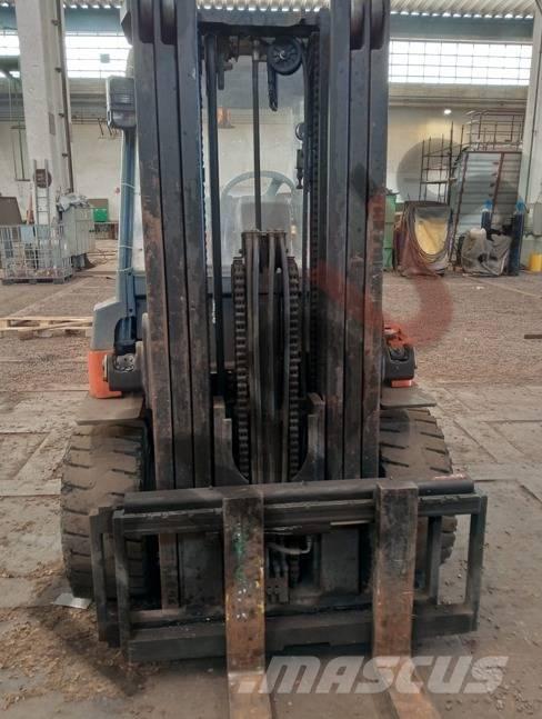 Toyota 7 FBMF 45 Empilhadores eléctricos