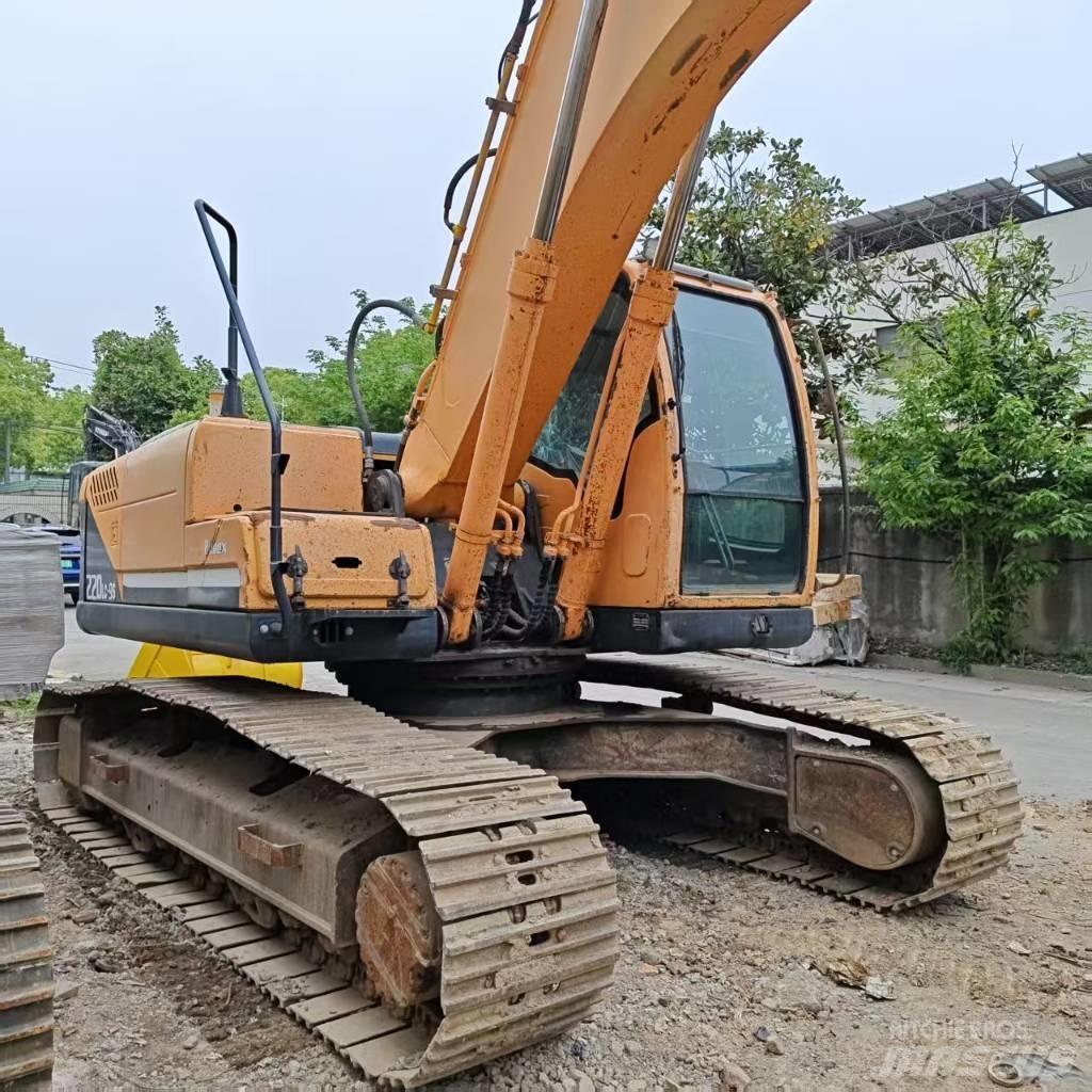 Hyundai Robex 220-9 Escavadoras de rastos