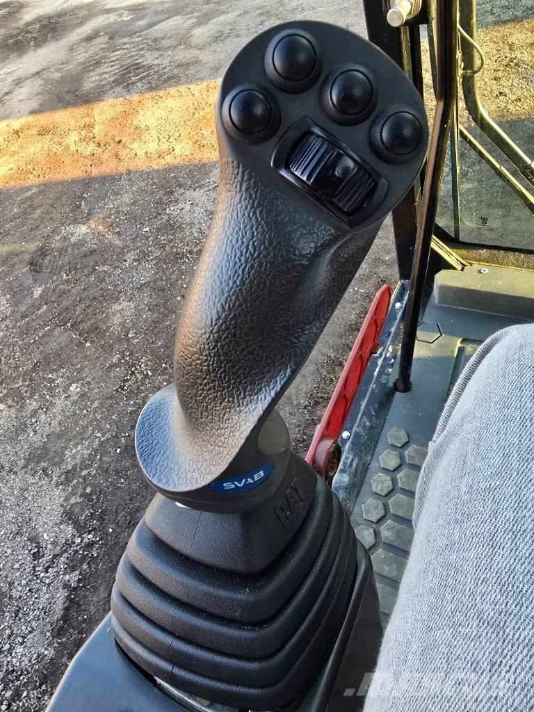 CAT 318 F Escavadoras de rodas