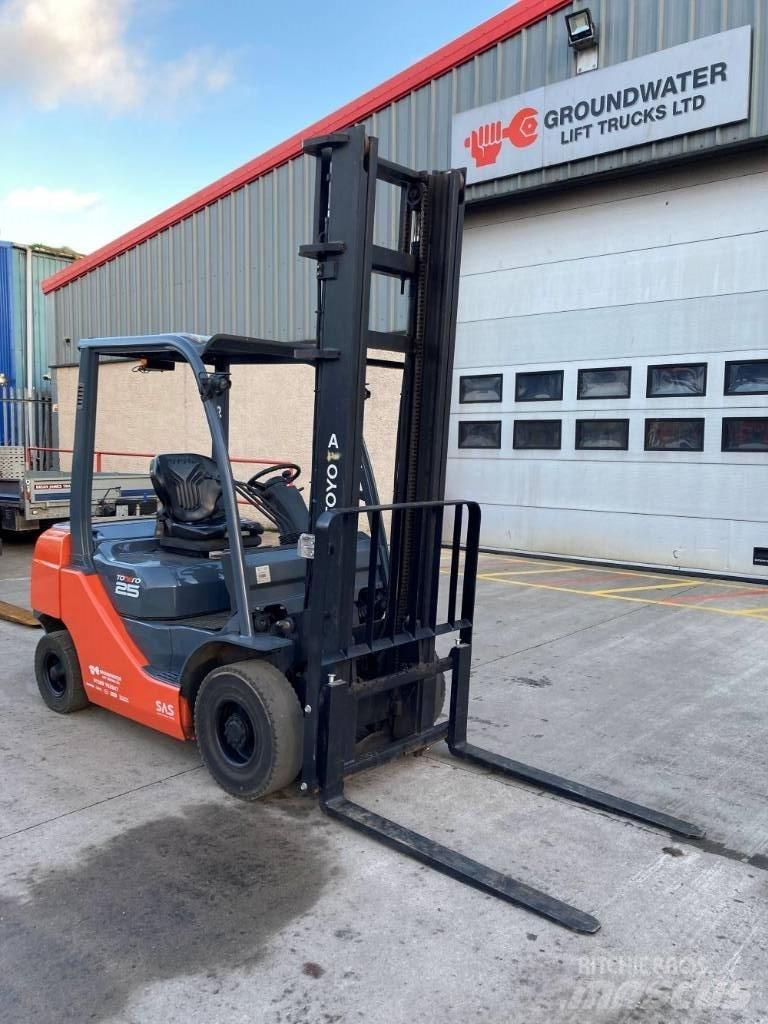 Toyota 02-8 FDF 25 Empilhadores Diesel
