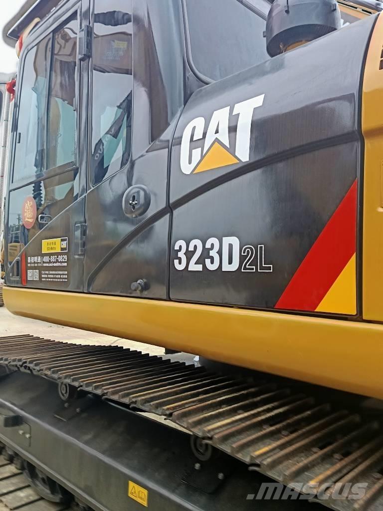 CAT 323 D2L Escavadoras de rastos