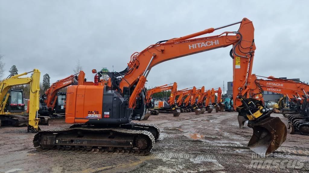 Hitachi ZX225USLC-6 Escavadoras de rastos