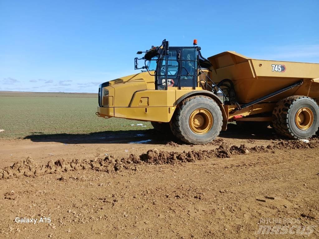 CAT 745 Camiões articulados