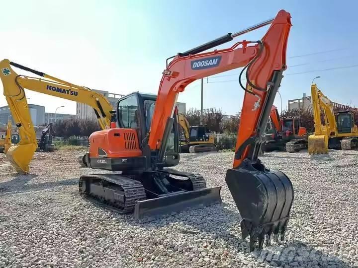 Doosan DX60-9C Escavadoras de rastos