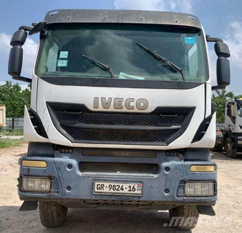 Iveco Trakker 440 Camiões de betão