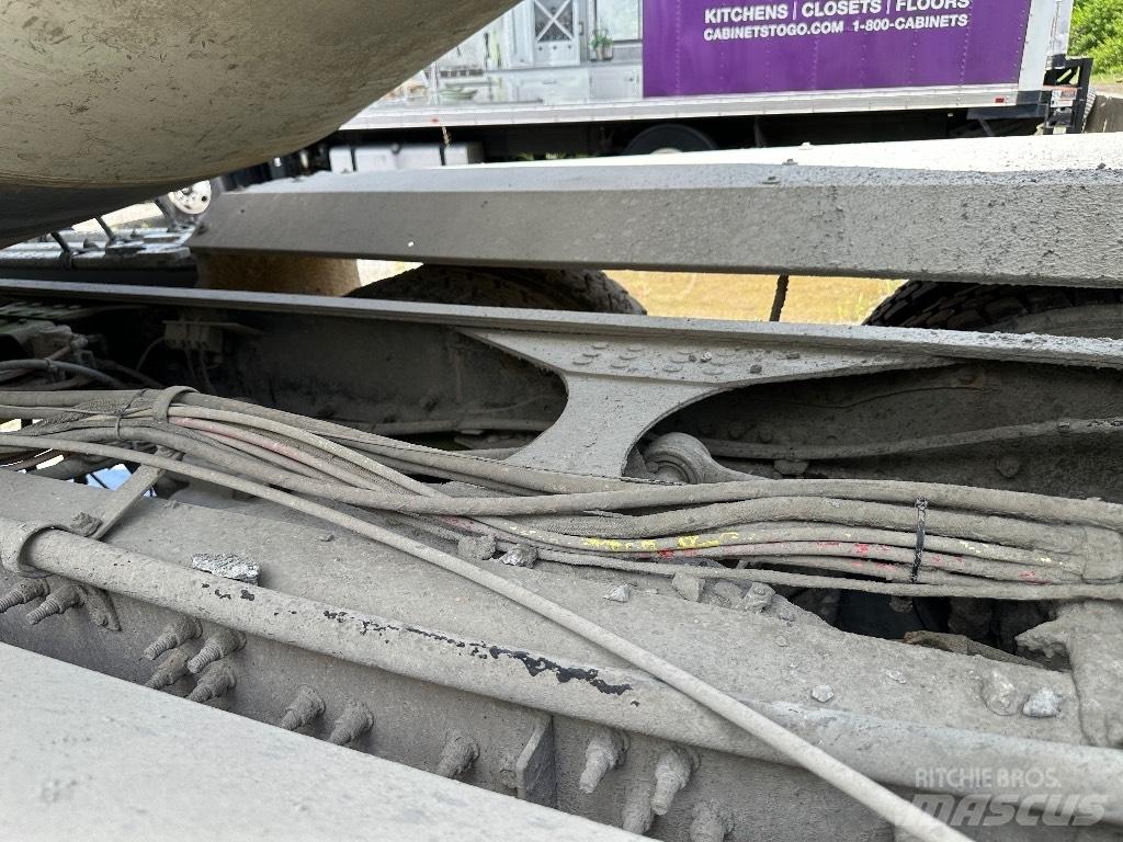 Mack GU 800 Outros Camiões