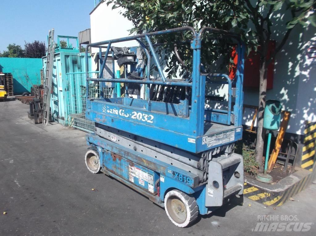Genie GS 2032    V-2790 Plataformas de Mastro Vertical