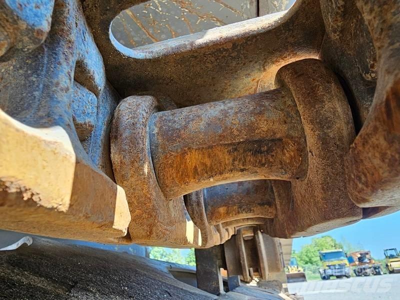 Volvo EC 240 B N LC Escavadoras de rastos