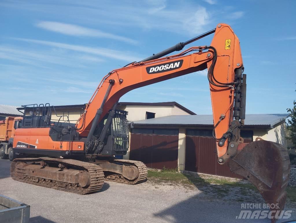 Doosan DX 300 LC Escavadoras de rastos