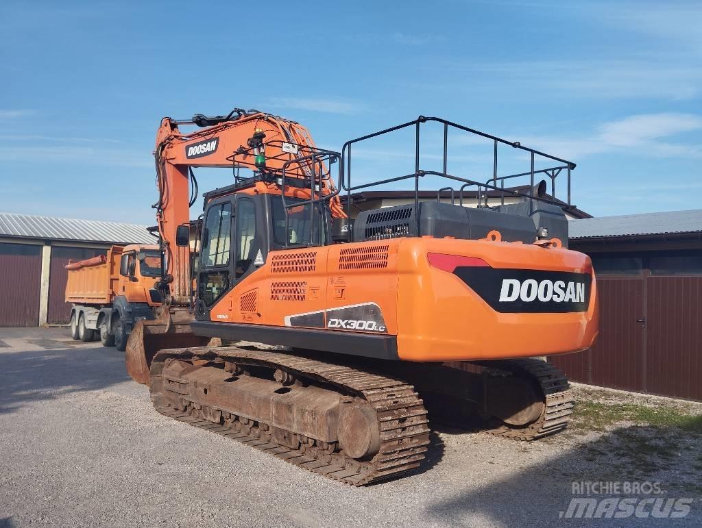 Doosan DX 300 LC Escavadoras de rastos