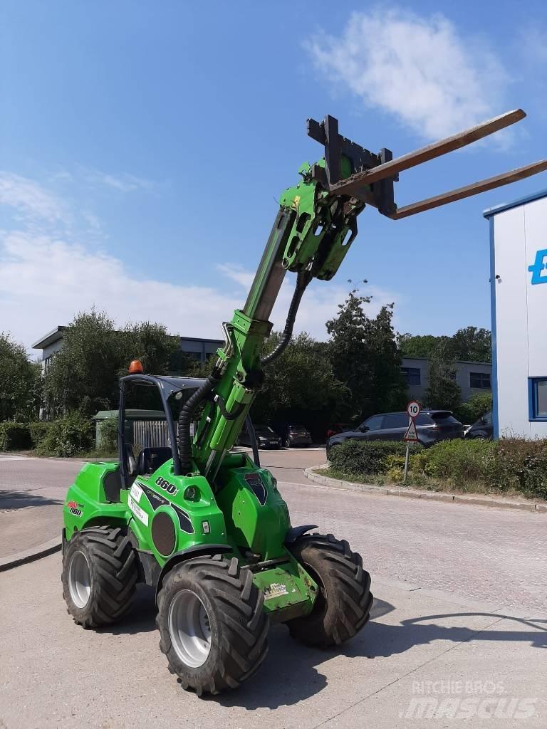 Avant 860 i Carregadora multifunções