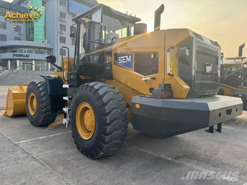 SEM 656F Pás carregadoras de rodas