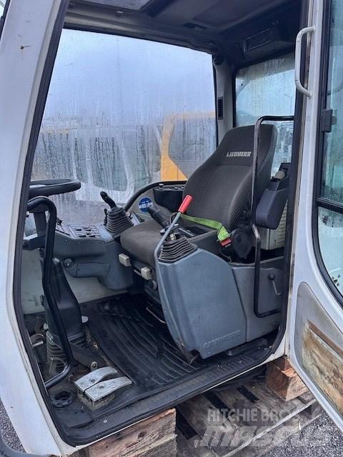 Liebherr A 314 CAB Cabines e interior máquinas construção