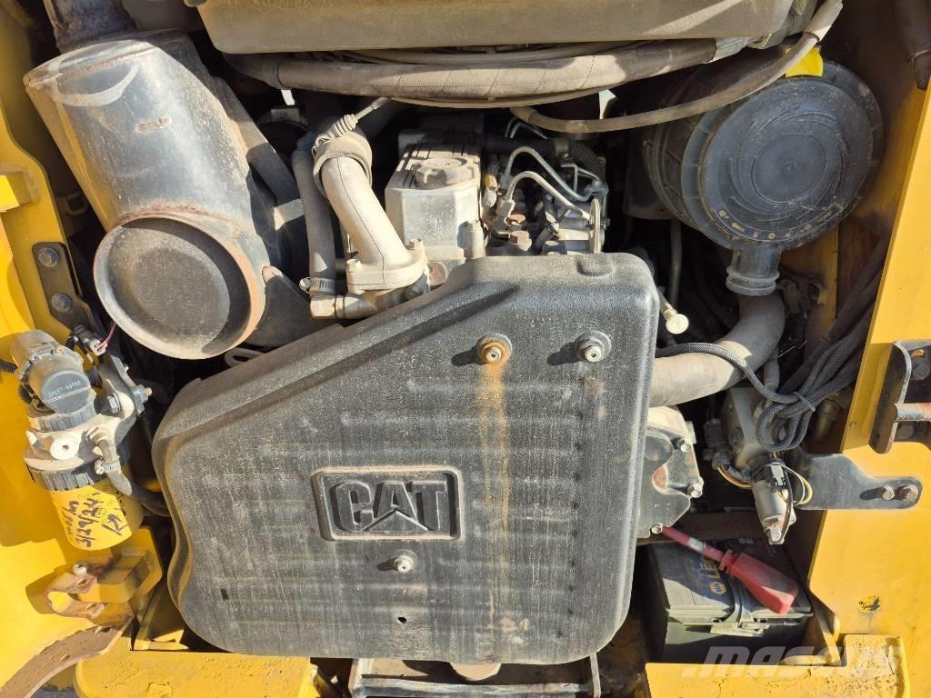 CAT 252 B 3 Carregadoras de direcção deslizante