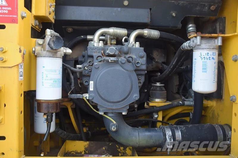 Komatsu PC160 LC8 Escavadoras de rastos