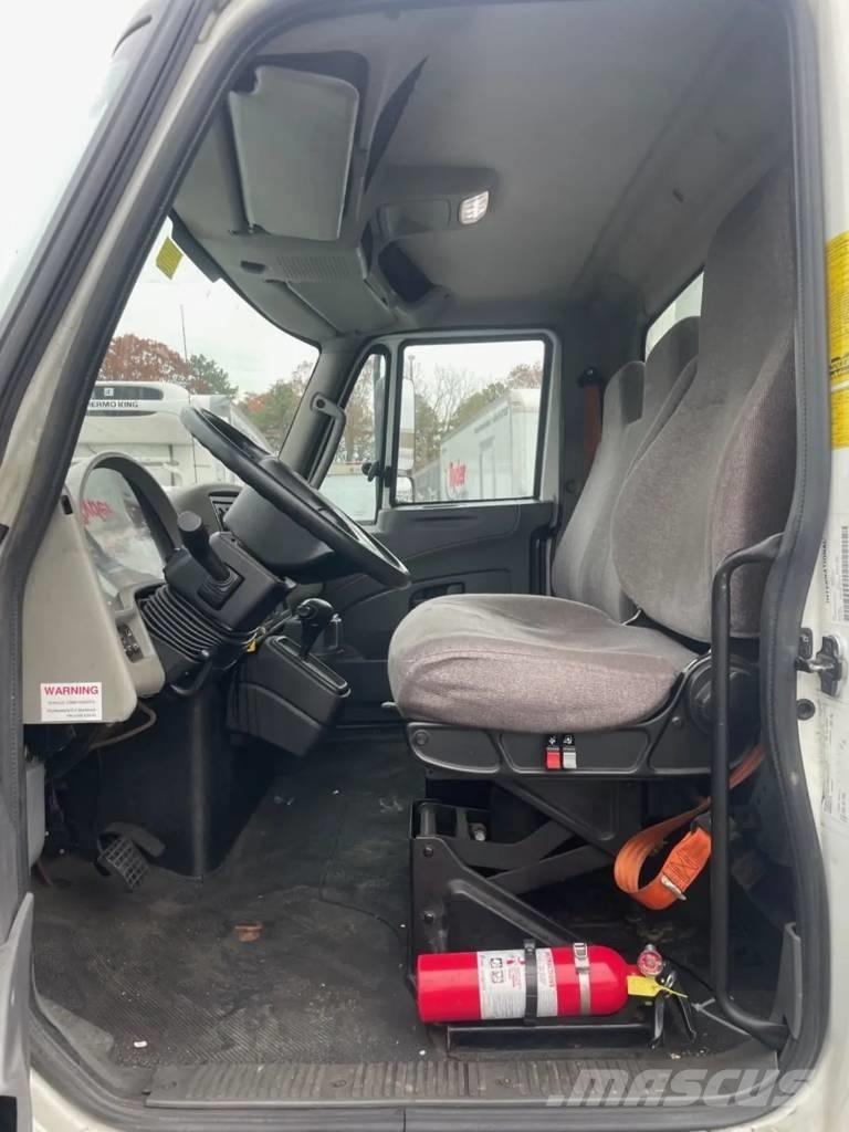 International 4300 Camiões de entrega de bebidas