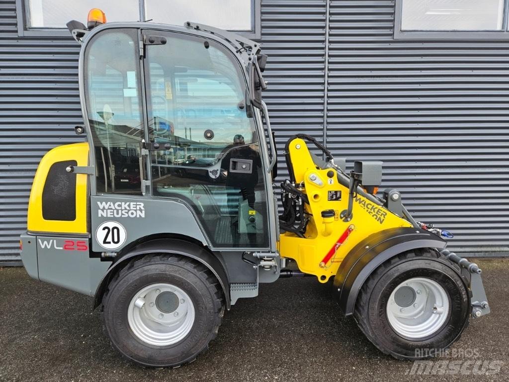 Wacker Neuson WL 25 Pás carregadoras de rodas