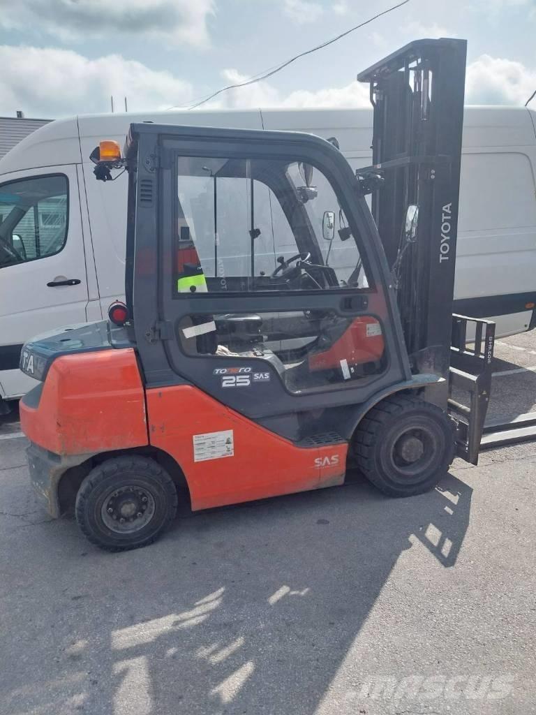 Toyota 02-8FDF25 Empilhadores Diesel