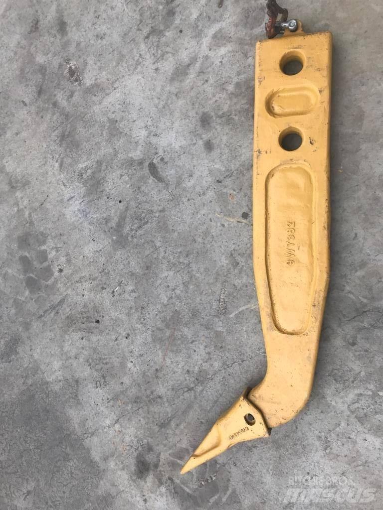 Komatsu D65 Shank Escarificadores