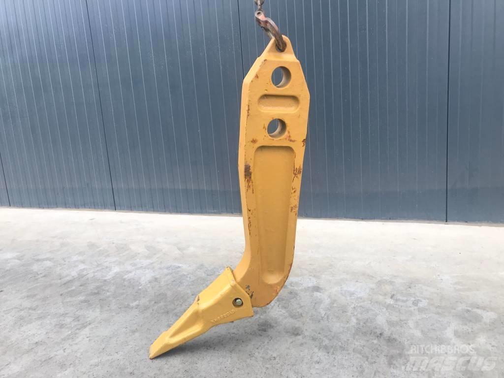 Komatsu D65 Shank Escarificadores
